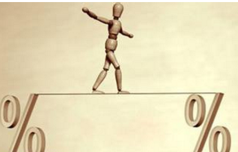 在什么情况下，税务机关可以优先受理该企业提交的预约定价安排申请？